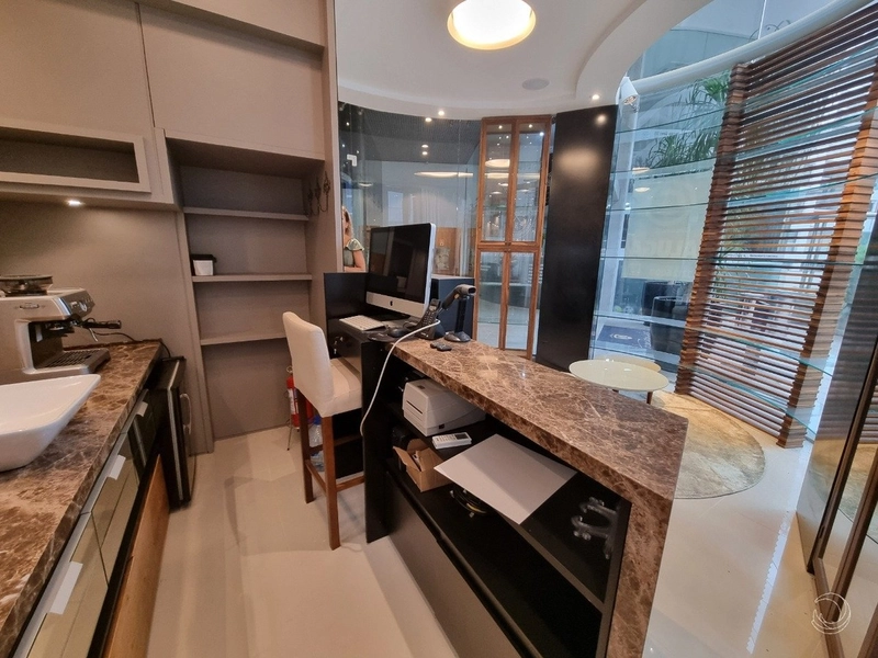 Excelente loja comercial na Avenida Trompowsky com vaga de garagem: 3ª foto da galeria de imagens do imóvel