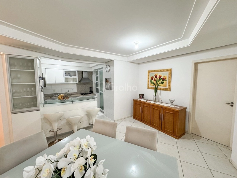 Apartamento com 3 quartos sendo 1 suíte e 2 vagas de garagem: 4ª foto da galeria de imagens do imóvel