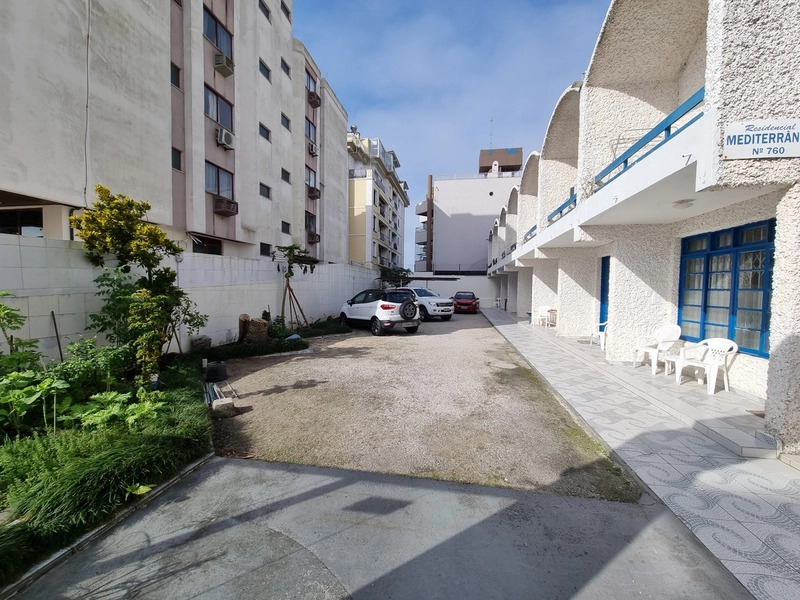 Apartamento com 2 dormitórios próximo a praia de Canasvieiras: 24ª foto da galeria de imagens do imóvel