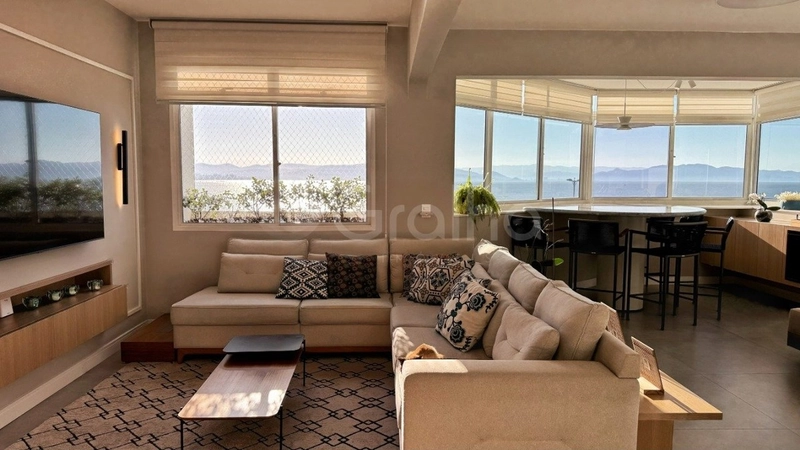 Apartamento com 4 quartos sendo 2 suítes reformado na Beira Mar: 8ª foto da galeria de imagens do imóvel