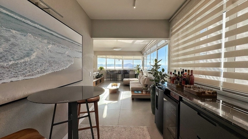 Apartamento com 4 quartos sendo 2 suítes reformado na Beira Mar: 12ª foto da galeria de imagens do imóvel
