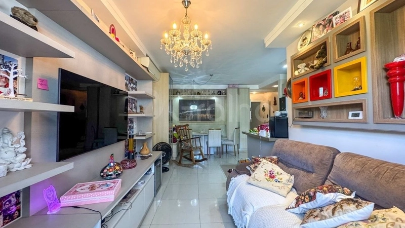 Lida cobertura no João Paulo com 2 quartos sendo 1 suíte e 2 vgs