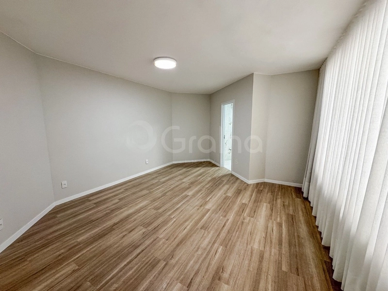 Apartamento na Beira Mar com 3 suítes e 2 vagas de garagem livres: 14ª foto da galeria de imagens do imóvel