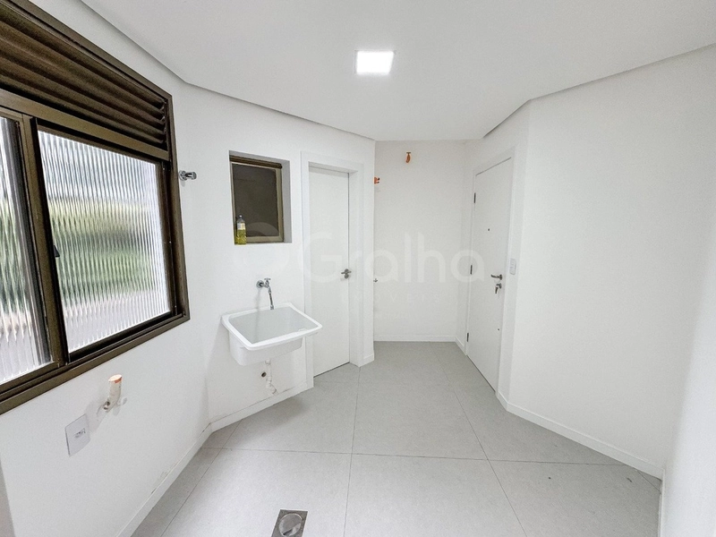 Apartamento na Beira Mar com 3 suítes e 2 vagas de garagem livres: 11ª foto da galeria de imagens do imóvel