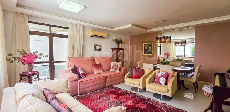 Apartamento de 3 quartos na Rua Bocaiuva, próximo a nova marina