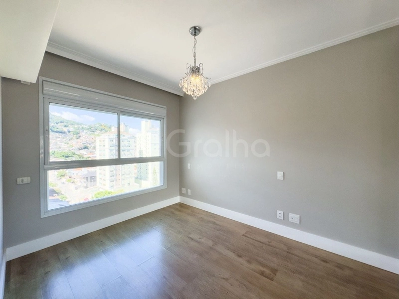 Apartamento de 101m² com 2 suítes na Agronômica: 15ª foto da galeria de imagens do imóvel