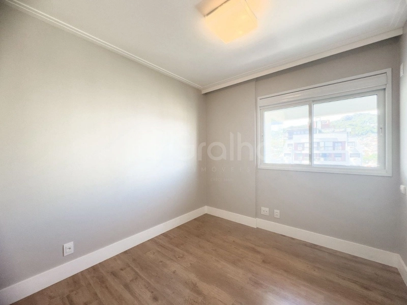 Apartamento de 101m² com 2 suítes na Agronômica: 20ª foto da galeria de imagens do imóvel