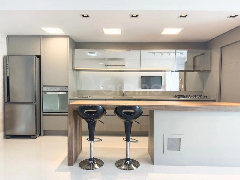 Apartamento de 101m² com 2 suítes na Agronômica: 9ª foto da galeria de imagens do imóvel