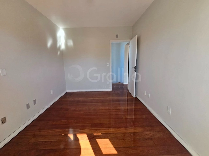 Casa residencial/comercial em Coqueiros com 4 quartos sendo 2 suítes: 29ª foto da galeria de imagens do imóvel
