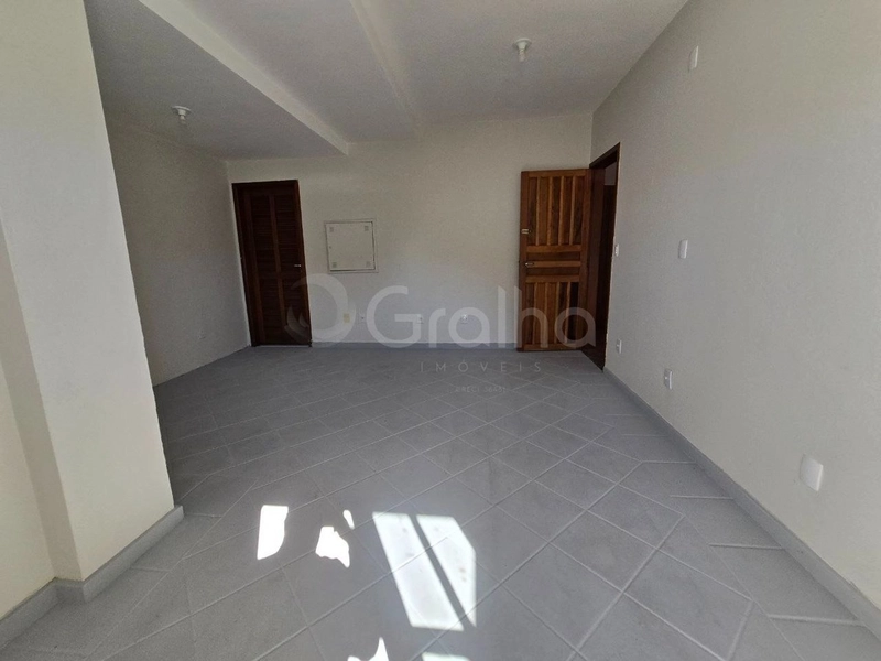 Casa residencial/comercial em Coqueiros com 4 quartos sendo 2 suítes: 44ª foto da galeria de imagens do imóvel