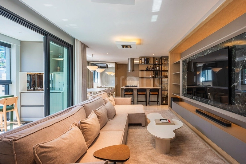 Apartamento de 180m² com 3 suítes no Centro e 4 vagas de garagem: 3ª foto da galeria de imagens do imóvel