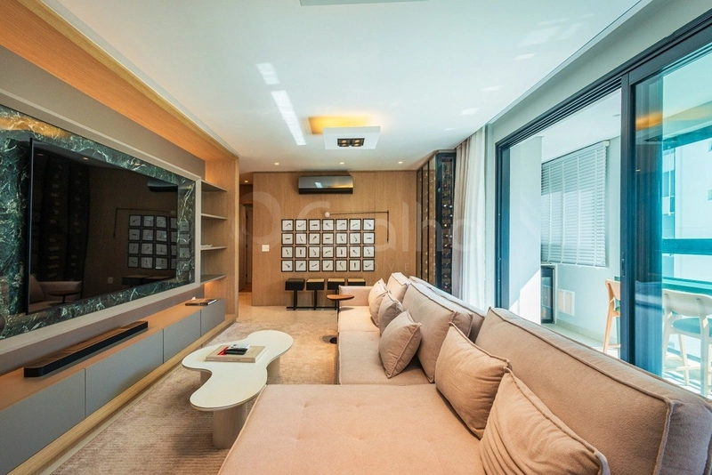 Apartamento de 180m² com 3 suítes no Centro e 4 vagas de garagem: 4ª foto da galeria de imagens do imóvel