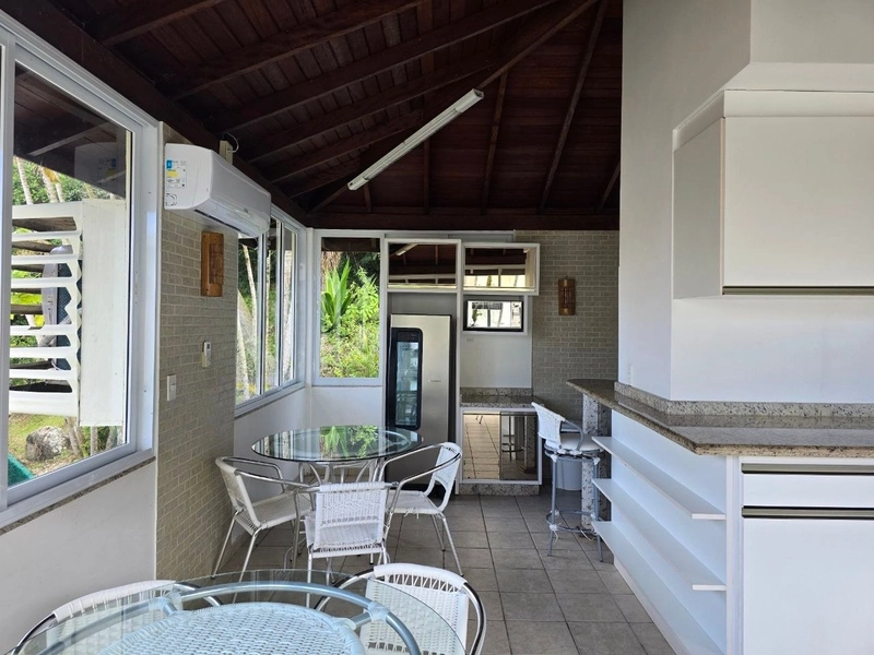 Apartamento na Praia Brava a 200 m do mar: 31ª foto da galeria de imagens do imóvel