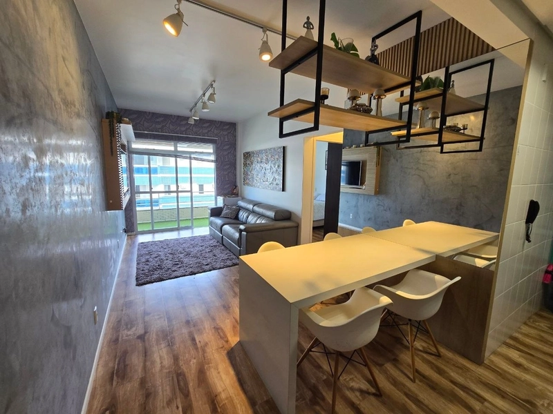 Apartamento na Praia Brava a 200 m do mar: 2ª foto da galeria de imagens do imóvel
