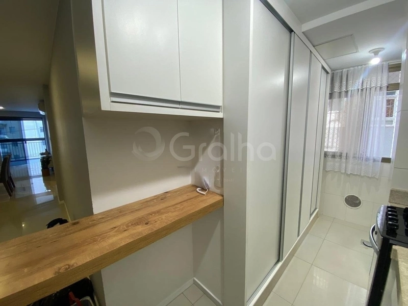 Apartamento próximo Shopping Beiramar de 2 quartos (suíte): 11ª foto da galeria de imagens do imóvel