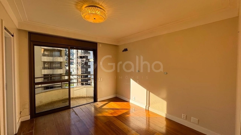 Apartamento com 4 quartos sendo 2 suítes na Agronômica: 22ª foto da galeria de imagens do imóvel