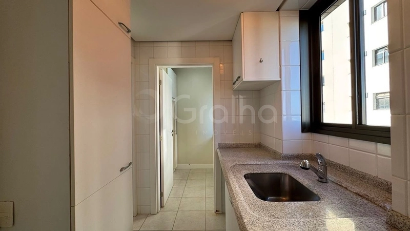 Apartamento com 4 quartos sendo 2 suítes na Agronômica: 10ª foto da galeria de imagens do imóvel