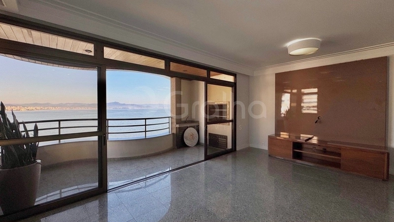 Apartamento com 4 quartos sendo 2 suítes na Agronômica: 3ª foto da galeria de imagens do imóvel