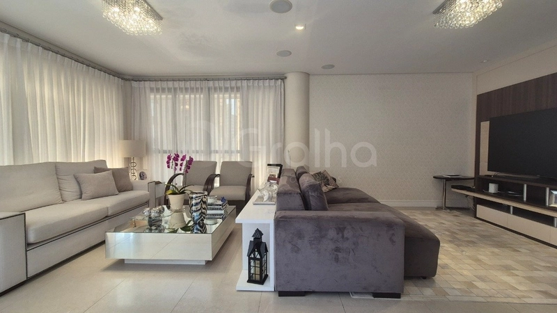 Apartamento de 234m² com 4 quartos sendo 2 suítes no Centro: 3ª foto da galeria de imagens do imóvel