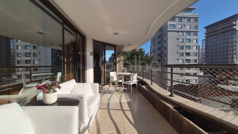 Apartamento de 234m² com 4 quartos sendo 2 suítes no Centro: 5ª foto da galeria de imagens do imóvel