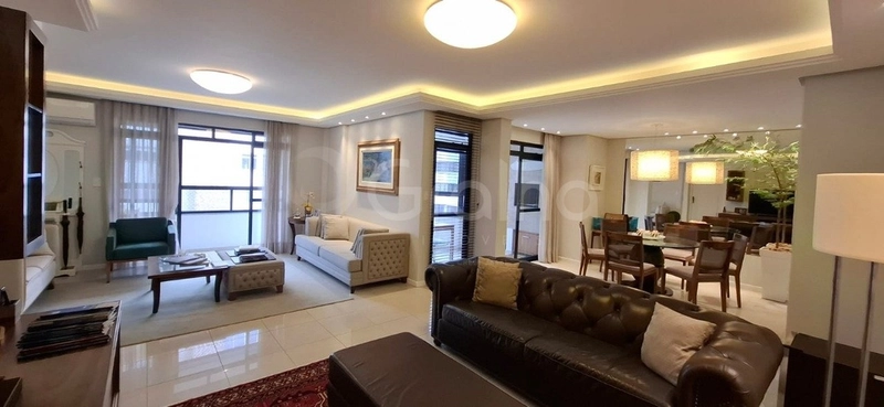 Apartamento de 203m² priv. com 4 quartos sendo 2 suítes no Centro: 2ª foto da galeria de imagens do imóvel