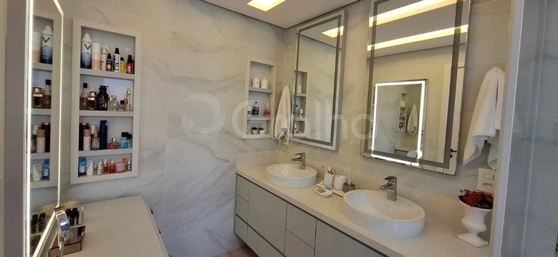 Apartamento de 203m² priv. com 4 quartos sendo 2 suítes no Centro: 14ª foto da galeria de imagens do imóvel