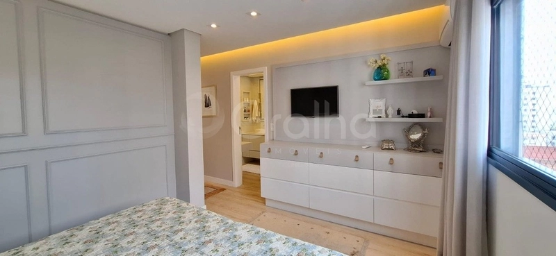 Apartamento de 203m² priv. com 4 quartos sendo 2 suítes no Centro: 13ª foto da galeria de imagens do imóvel