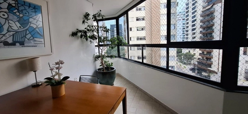 Apartamento de 203m² priv. com 4 quartos sendo 2 suítes no Centro: 9ª foto da galeria de imagens do imóvel