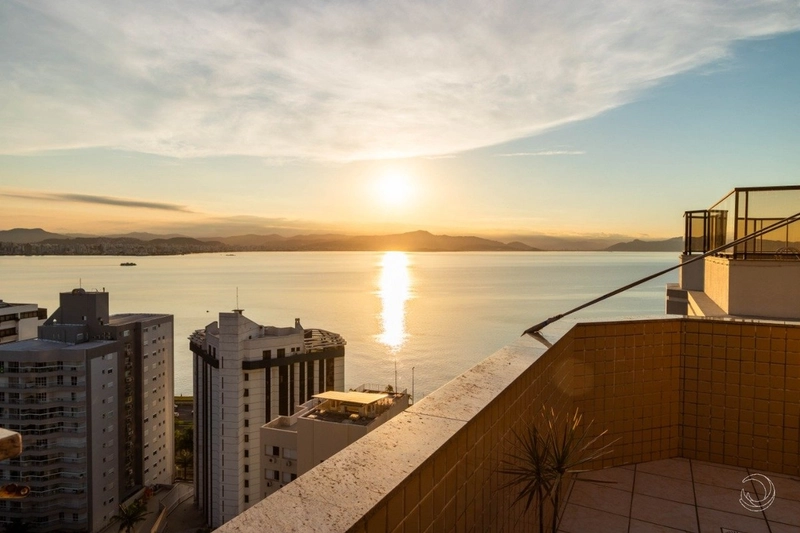 Excelente cobertura com 4 quartos sendo 2 suítes e 2 vagas de garagem: 28ª foto da galeria de imagens do imóvel