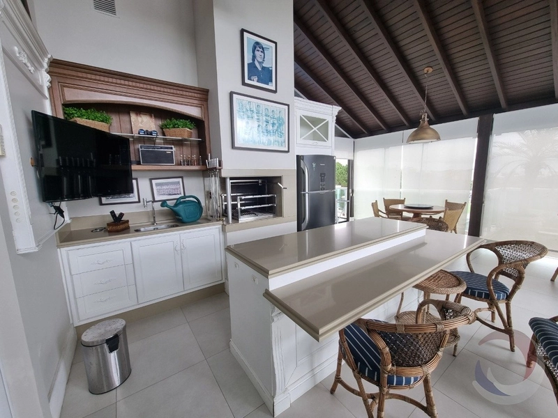 Linda cobertura no Santinho com 5 suítes e 4 vagas de garagem: 11ª foto da galeria de imagens do imóvel