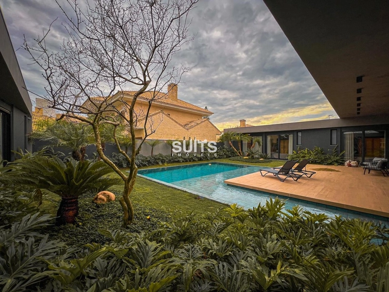 Belíssima casa à venda em Atlântida: 36ª foto da galeria de imagens do imóvel