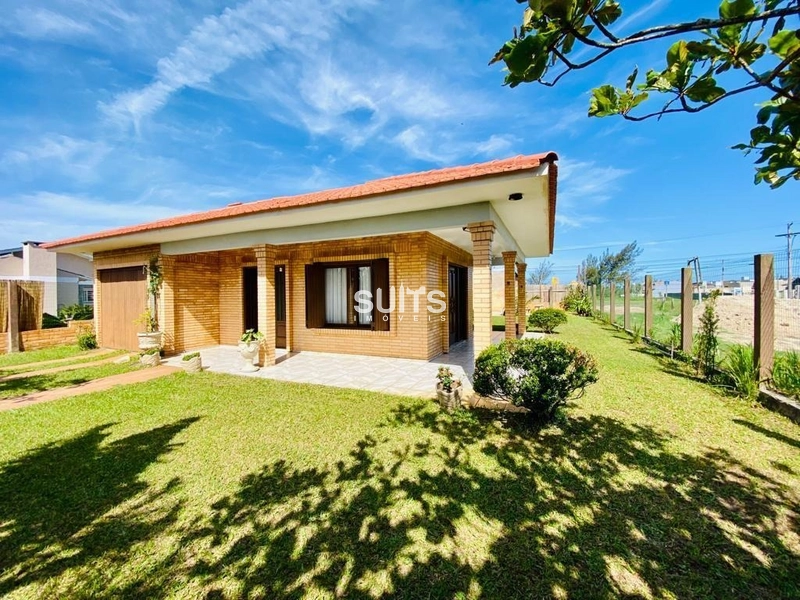 Excelente casa à venda no Apoador