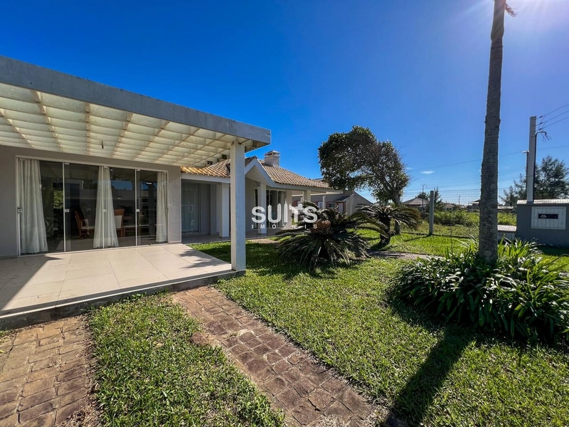 Excelente casa à venda com 02 terrenos