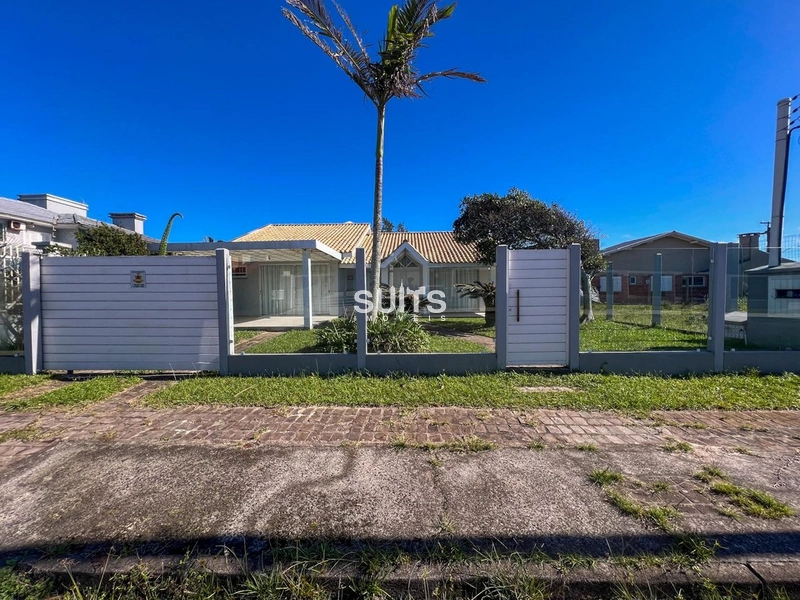 Excelente casa à venda com 02 terrenos: 2ª foto da galeria de imagens do imóvel