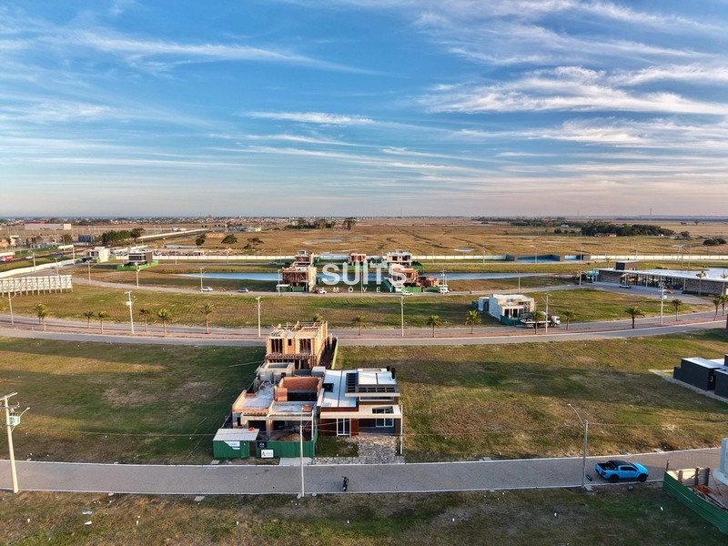 Excelente casa à venda no condomínio Allure: 3ª foto da galeria de imagens do imóvel