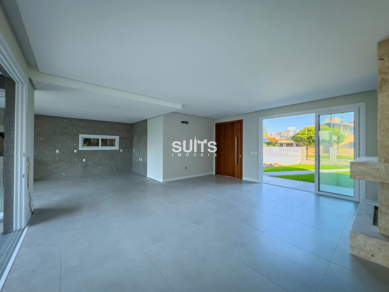 Excelente casa em região nobre e próxima ao mar na praia de Atlântida: 6ª foto da galeria de imagens do imóvel