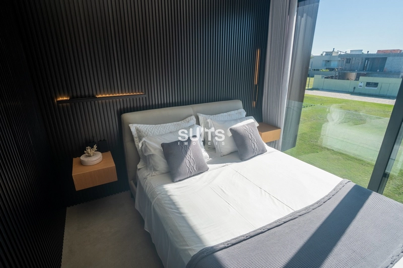 Belíssimo sobrado à venda no condomínio Los Cobos em Xangri-lá: 37ª foto da galeria de imagens do imóvel