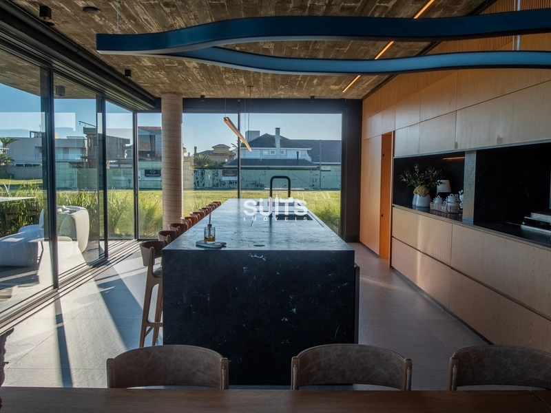 Belíssimo sobrado à venda no condomínio Los Cobos em Xangri-lá: 14ª foto da galeria de imagens do imóvel