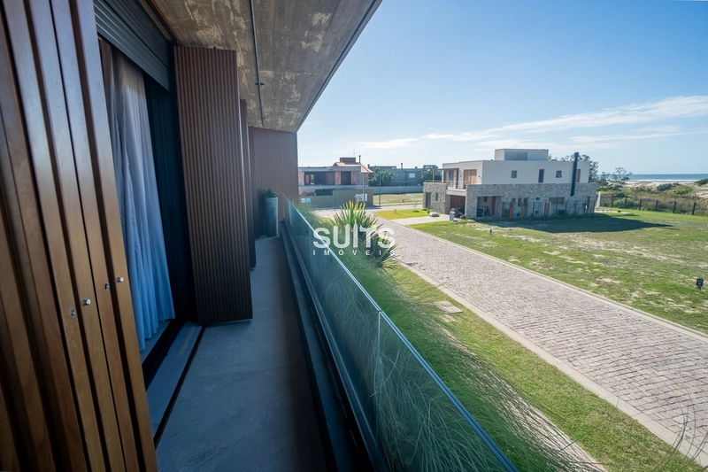 Belíssimo sobrado à venda no condomínio Los Cobos em Xangri-lá: 28ª foto da galeria de imagens do imóvel