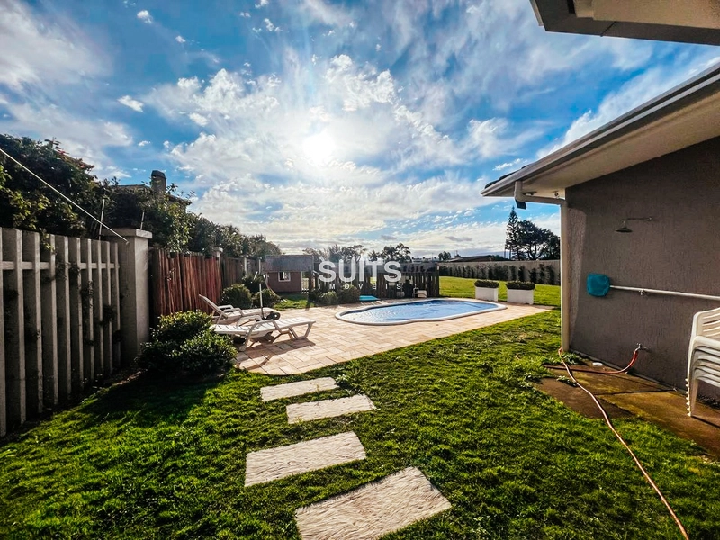 Excelente casa com 02 terrenos à venda em Atlântida: 28ª foto da galeria de imagens do imóvel