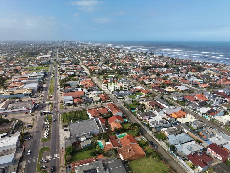 Excelente casa com 02 terrenos à venda no Centro: 6ª foto da galeria de imagens do imóvel