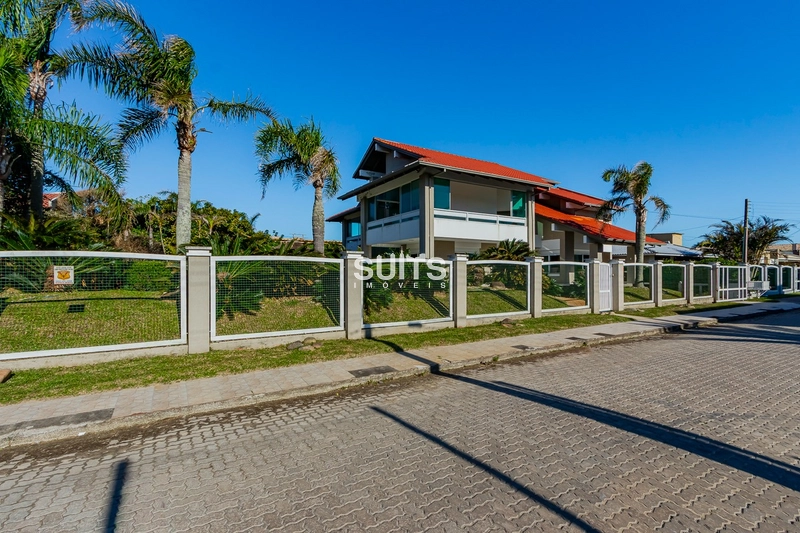 Excelente sobrado à venda no Centro: 4ª foto da galeria de imagens do imóvel