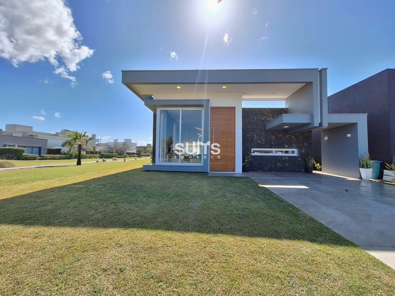 Excelente casa à venda no Riviera