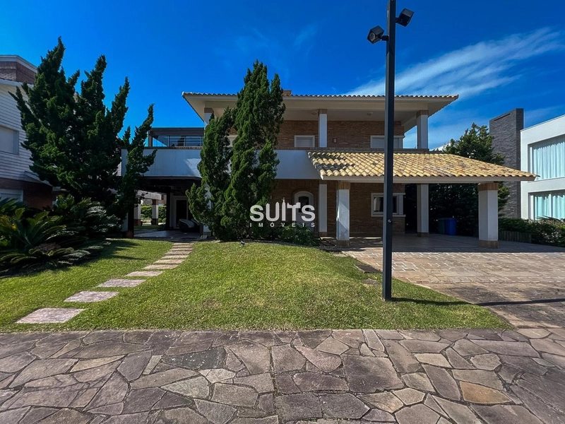 Excelente sobrado à venda no  condomínio Las Dunas