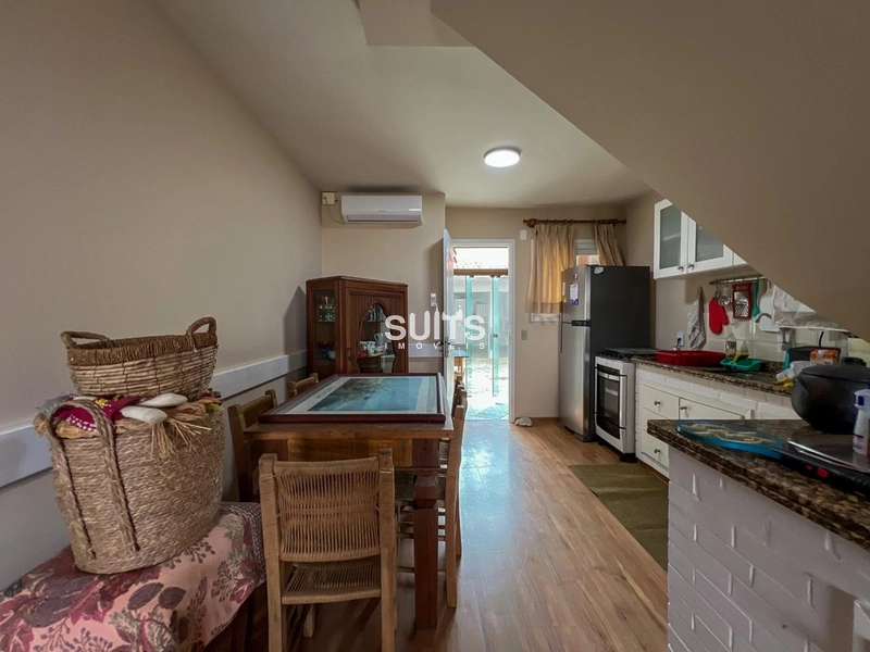 Excelente duplex à venda no Centro: 2ª foto da galeria de imagens do imóvel