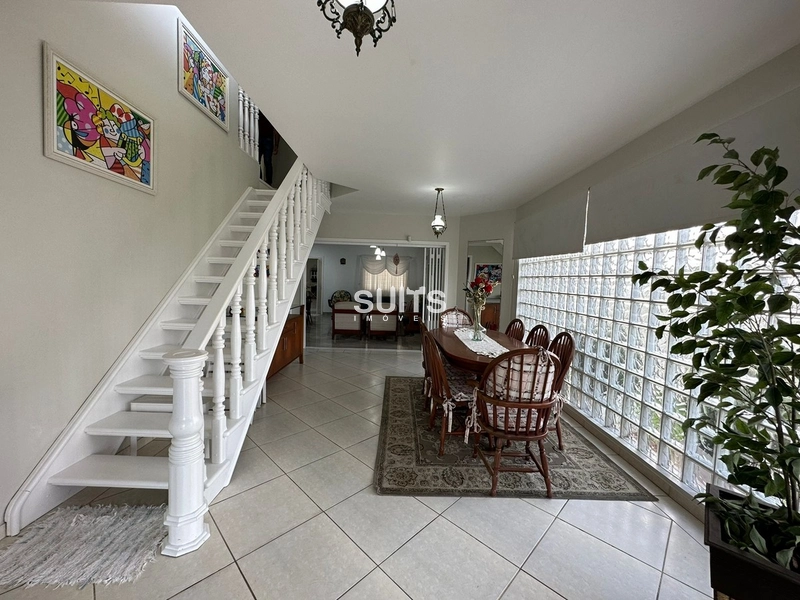 Excelente Sobrado á poucos metros do mar em Rainha do mar: 8ª foto da galeria de imagens do imóvel