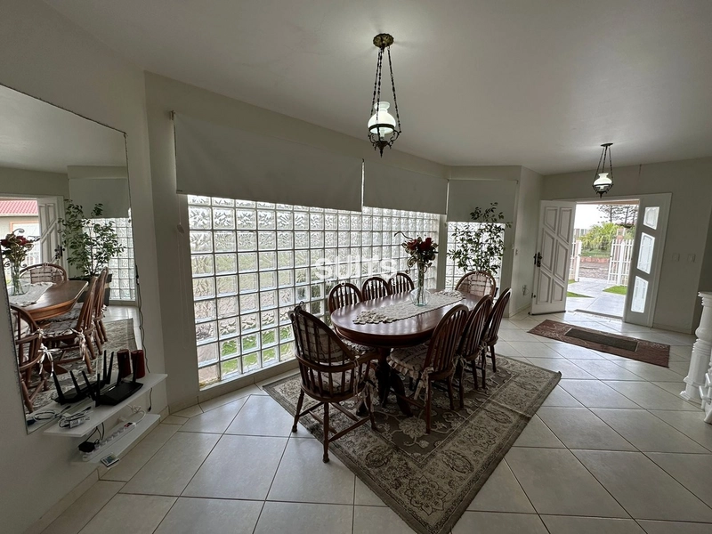 Excelente Sobrado á poucos metros do mar em Rainha do mar: 11ª foto da galeria de imagens do imóvel