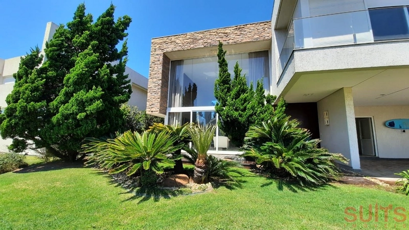 Mansão Disponível a Venda em condomínio Beira Mar de Xangri-lá.: 2ª foto da galeria de imagens do imóvel