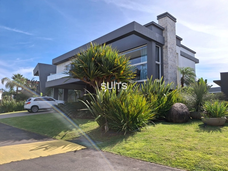 Incrível imóvel beira lago no condomínio Malibu: 3ª foto da galeria de imagens do imóvel