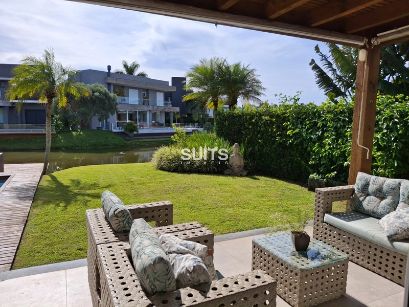 Incrível imóvel beira lago no condomínio Malibu: 33ª foto da galeria de imagens do imóvel